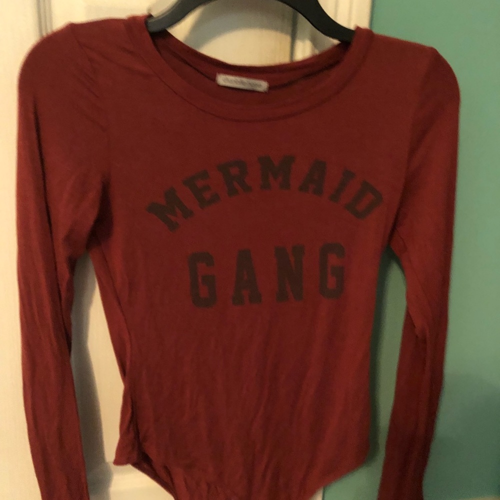 A cute bodysuit perfect with jeans!